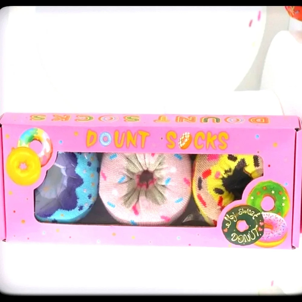 🆕️LAST BOX🍩DONUT NOVELTY COLORFUL UNIQUE SOCKS/SET OF 3 IN BAKERY BOX